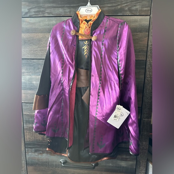 Disney Purple girls  Cape with Black Accents. - Picture 9 of 16